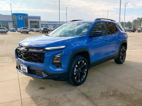 Used 2026 Chevrolet Equinox RS image 3