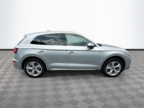 Used 2023 Audi Q5 2.0T Premium Plus w/ Premium Plus Package AWD/4WD image 8