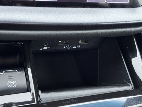 Used 2022 Subaru Outback Wilderness image 15