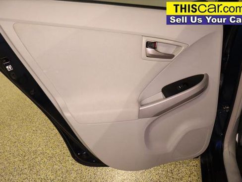 Used 2014 Toyota Prius Three image 25