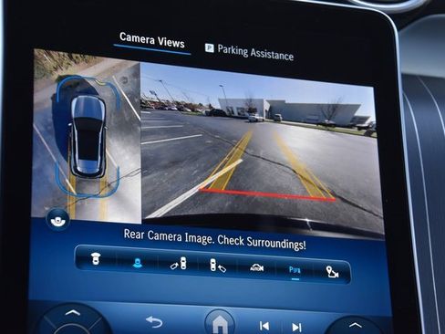 Used 2023 Mercedes-Benz GLC 300 4MATIC image 6