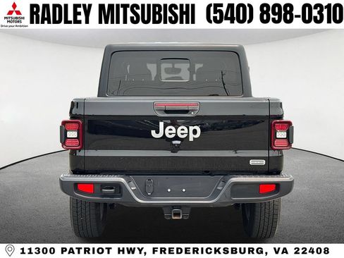 Used 2022 Jeep Gladiator Overland w/ Popular Equipment Package AWD/4WD image 17