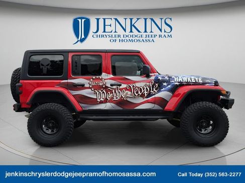 Used 2022 Jeep Wrangler Unlimited Sahara AWD/4WD image 3