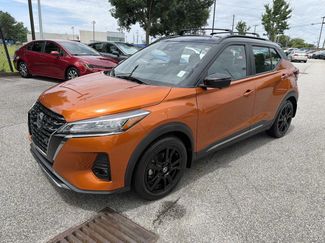 Used 2021 Nissan Kicks SR w/ SR Premium Package FWD video 3