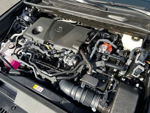 Certified 2025 Toyota Camry LE image 9