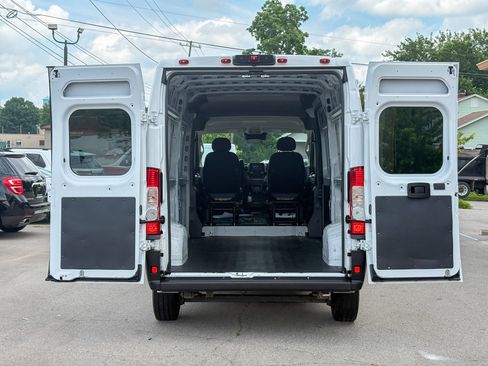 Used 2023 RAM ProMaster 2500 FWD image 32
