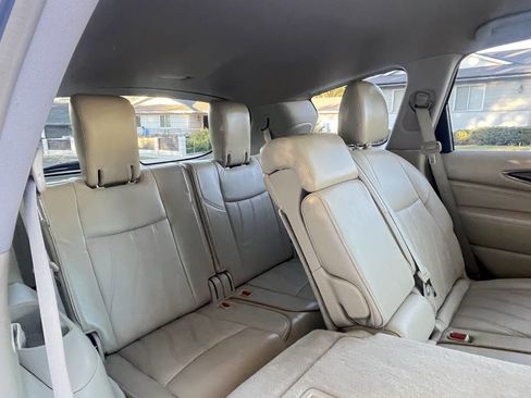 Used 2013 INFINITI JX35 AWD w/ Premium Pkg image 17