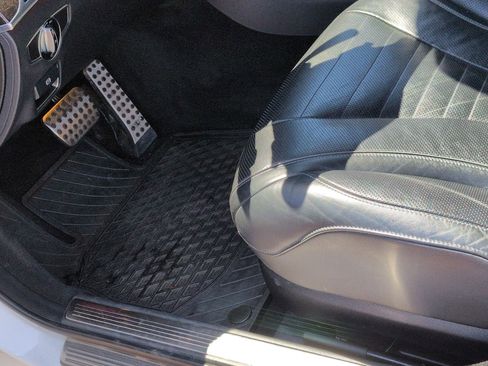 Used 2016 Mercedes-Benz S 550 Sedan image 16