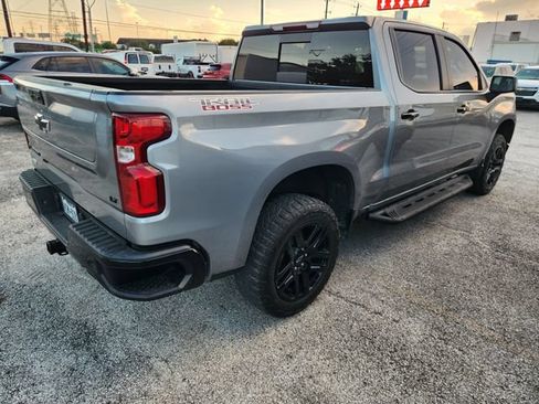 Used 2024 Chevrolet Silverado 1500 LT Trail Boss w/ Convenience Package II AWD/4WD image 4