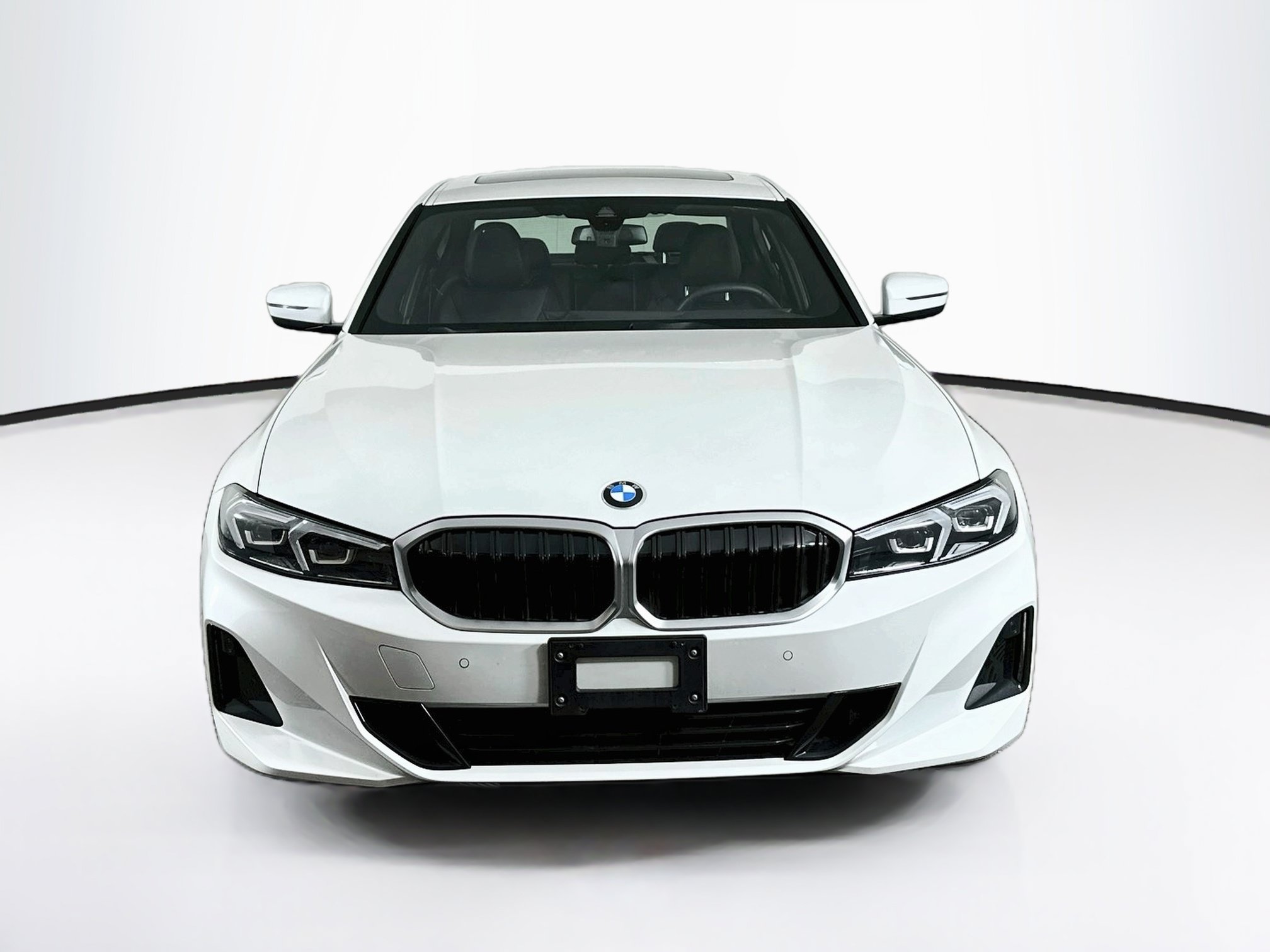 Used 2026 BMW 330i Sedan w/ Premium Package RWD image 2