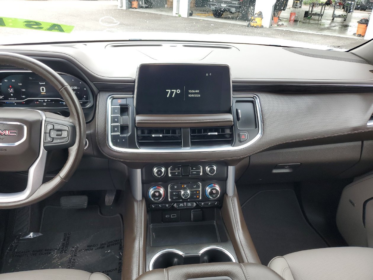 Used 2022 GMC Yukon XL SLT w/ SLT Premium Package AWD/4WD image 13
