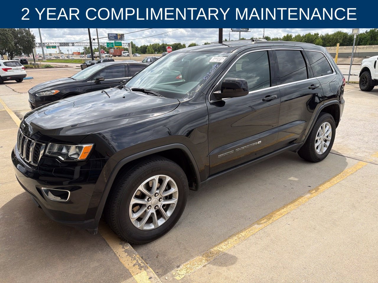 Used 2022 Jeep Grand Cherokee Laredo E RWD image 1
