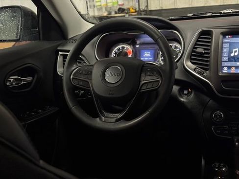 Used 2022 Jeep Cherokee Trailhawk w/ Comfort/Convenience Group image 25