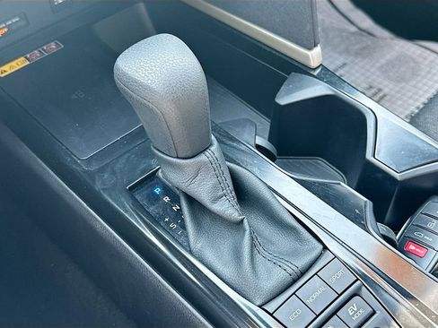 Used 2025 Toyota Camry LE image 23