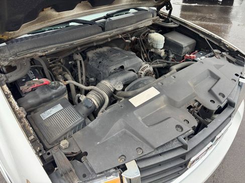 Used 2010 GMC Sierra 2500 SLE image 24