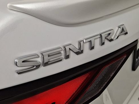 Used 2021 Nissan Sentra SR FWD image 29