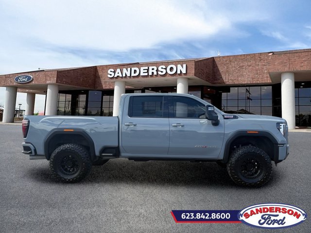 Used 2024 GMC Sierra 2500 AT4 w/ AT4 Premium Plus Package AWD/4WD image 2