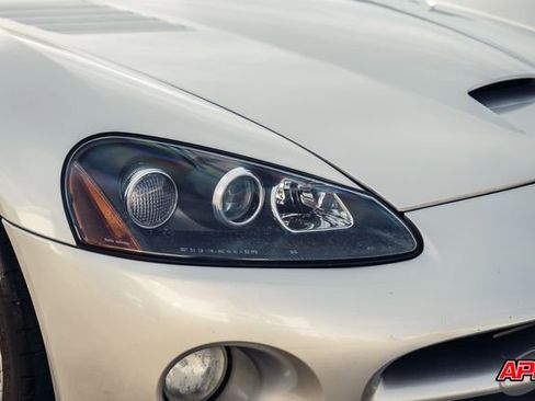 Used 2003 Dodge Viper SRT-10 image 49