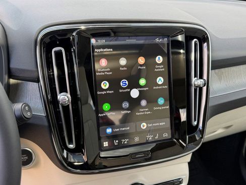 New 2026 Volvo XC40 B5 Ultra w/ Protection Package Premier image 24