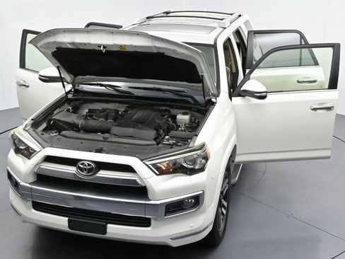 Used 2016 Toyota 4Runner Limited AWD/4WD image 44