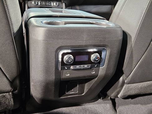 Used 2023 GMC Yukon AT4 w/ AT4 Premium Plus Package AWD/4WD image 38