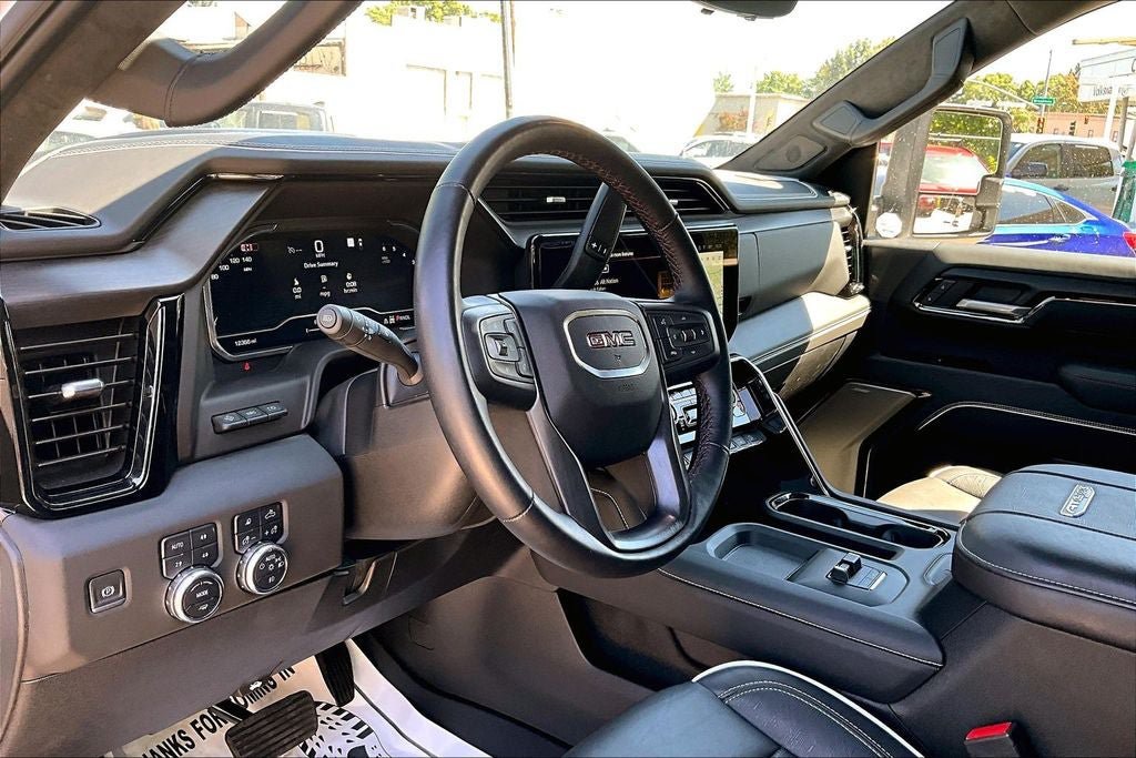 Used 2025 GMC Sierra 2500 AT4X AWD/4WD image 14