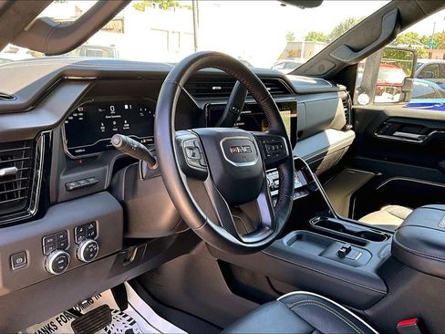 Used 2025 GMC Sierra 2500 AT4X AWD/4WD image 14