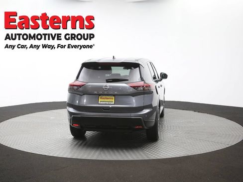 Used 2024 Nissan Rogue S AWD/4WD image 39