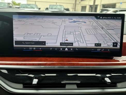 Used 2024 BMW ALPINA XB7 image 26