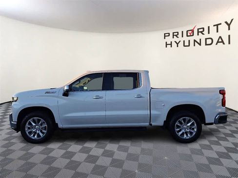 Used 2021 Chevrolet Silverado 1500 LTZ w/ Z71 Off-Road Package image 7