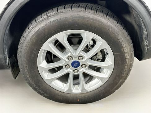 Used 2021 Ford Escape SE FWD image 11