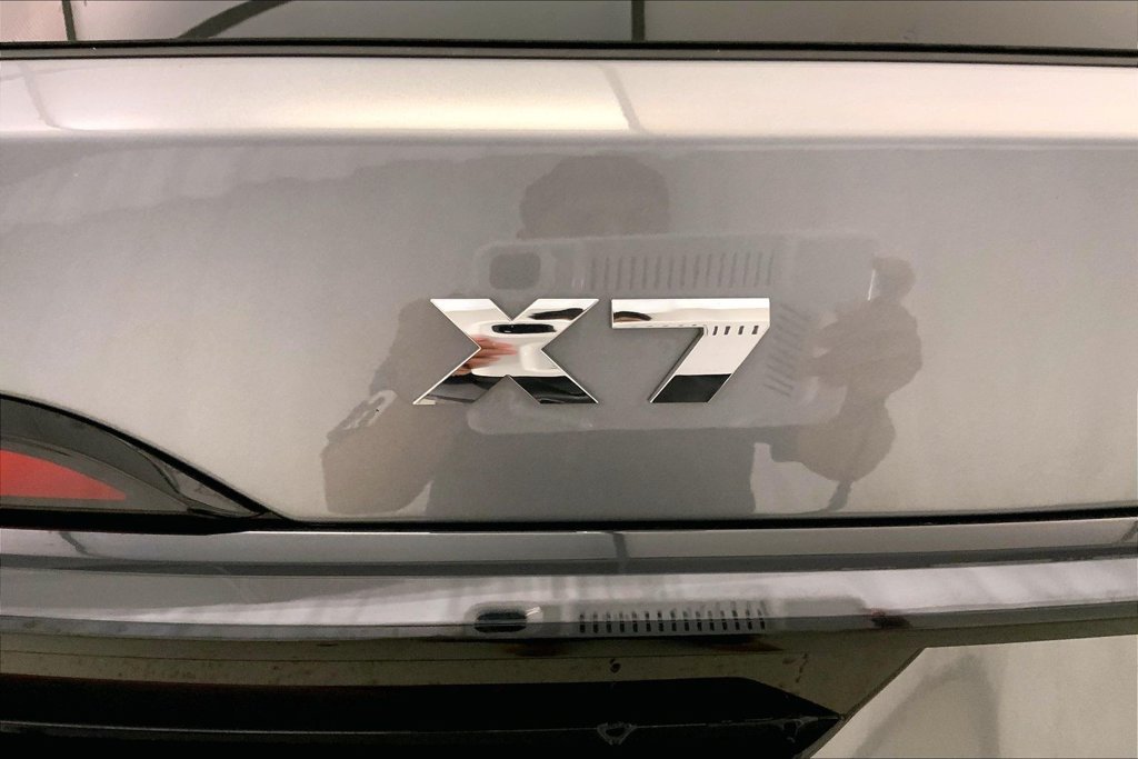 Certified 2024 BMW X7 M60i w/ Executive Package AWD/4WD image 7