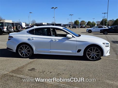 Used 2025 Genesis G70 2.5T image 14
