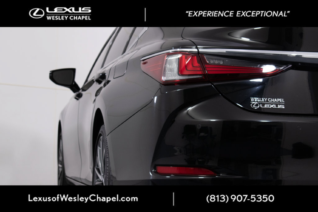 Certified 2024 Lexus ES 350 w/ Premium Package FWD image 6