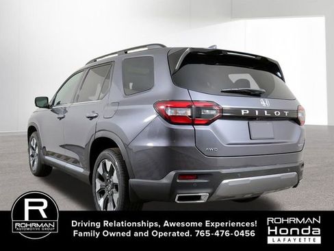 New 2026 Honda Pilot Touring image 3