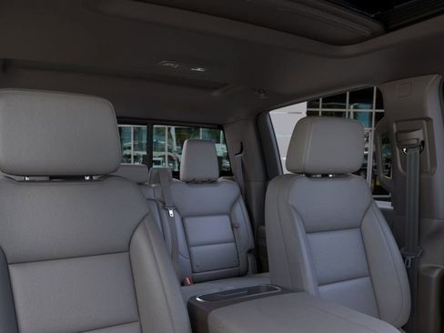 New 2026 GMC Sierra 1500 SLT image 24