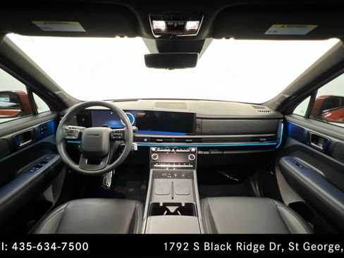 Used 2024 Hyundai Santa Fe Calligraphy AWD/4WD image 9