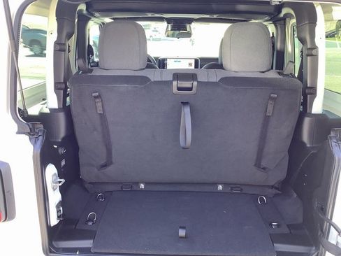 New 2025 Jeep Wrangler Rubicon w/ Xtreme 35 Tire Package image 26