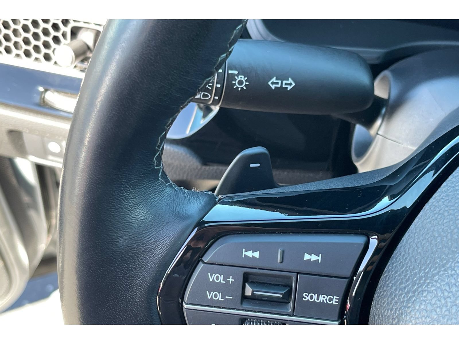 Certified 2025 Honda Civic Sport image 34