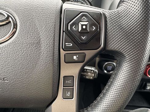 Used 2023 Toyota Tacoma TRD Sport AWD/4WD image 19