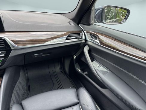 Used 2018 BMW 530i xDrive AWD/4WD image 29