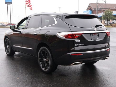 Used 2024 Buick Enclave Essence w/ Experience Buick Package image 8