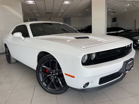 Used 2019 Dodge Challenger SXT w/ Blacktop Package image 1