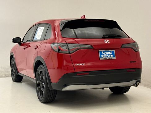 Certified 2025 Honda HR-V Sport image 7