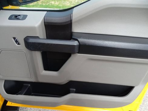 Used 2019 Ford F150 4x4 SuperCrew XL w/ Equipment Group 101A Mid image 36