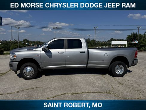 Used 2024 RAM 3500 Laramie w/ Safety Group AWD/4WD image 8