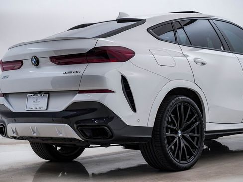 Used 2021 BMW X6 xDrive40i w/ M Sport Package image 12