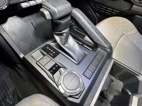 Used 2025 Toyota Tacoma SR5 image 36