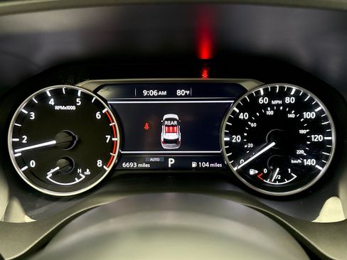 Used 2024 Nissan Rogue SV AWD/4WD image 13