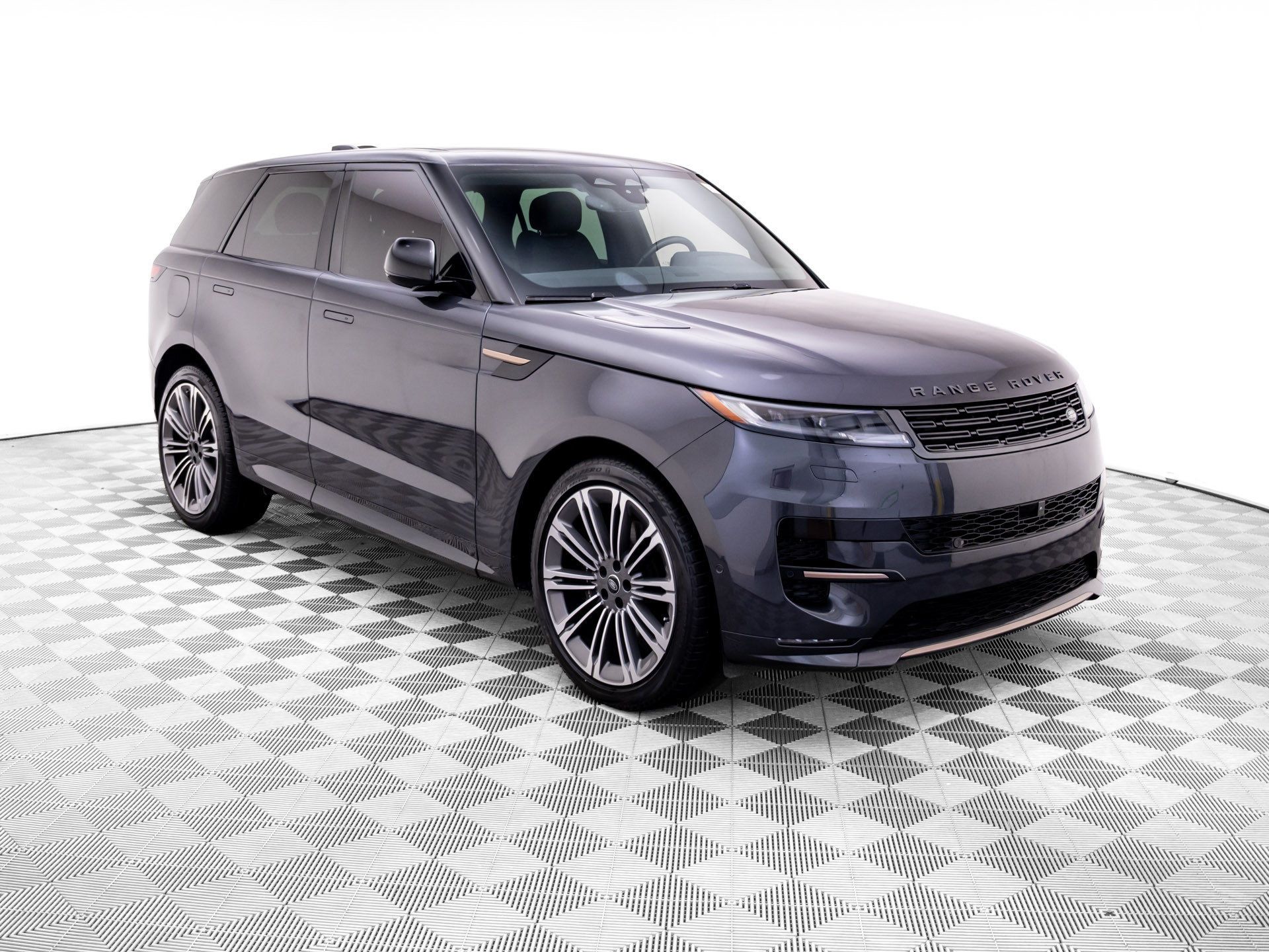 Used 2024 Land Rover Range Rover Sport Dynamic SE AWD/4WD image 7